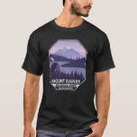 Camiseta Monte Rainier National Park Washington Cabin Retro<br><div class="desc">Monte Rainier vetor trabalho de arte design. O parque é cercado por vales,  cachoeiras e prados subalpinos.</div>