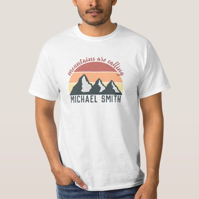 Camiseta Montes de pastos de safra chamam monograma (Frente)