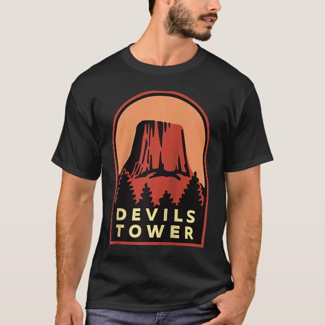 Camiseta Monumento Nacional Raglan Baseball em Devils Tower (Frente)