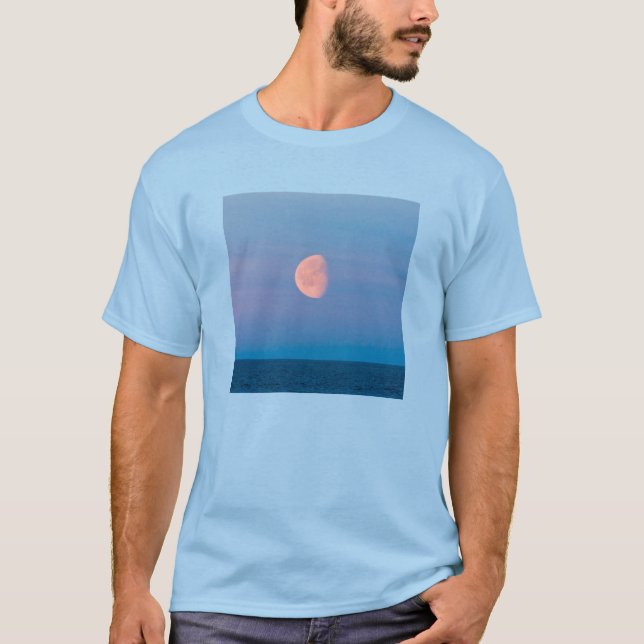 Camiseta Moon Over the Bering Sea | Russia Far East (Frente)