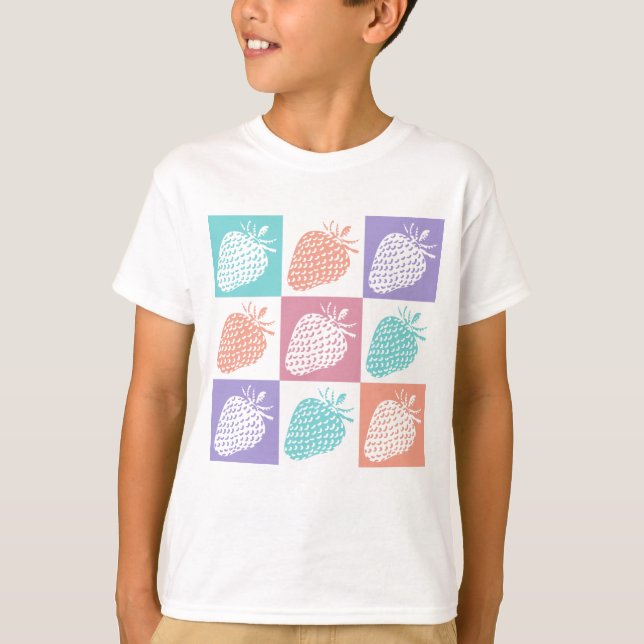 Camiseta Morangos Colorido Verão (Frente)