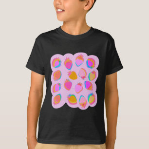 Camiseta Morangos - Vinheta Rosa
