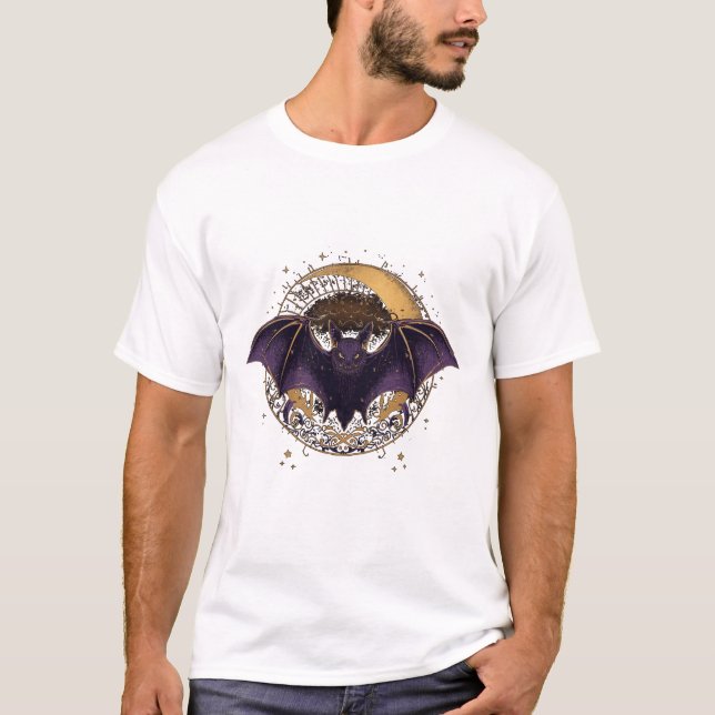 Camiseta Morcego Elegante Gótico diante de Lua Crescente (Frente)