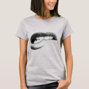Camiseta Mordida dos dentes dos lábios