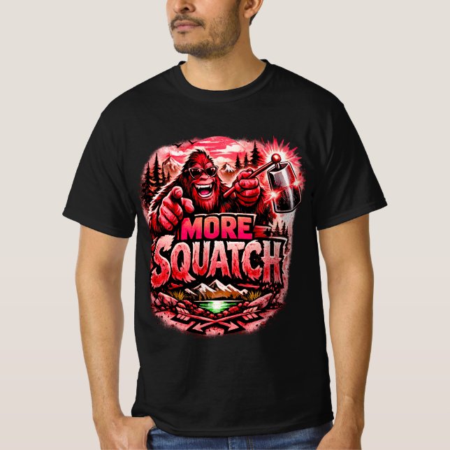 Camiseta  More Squatch V2, Bigfoot,Sasquatch Forest Design (Frente)