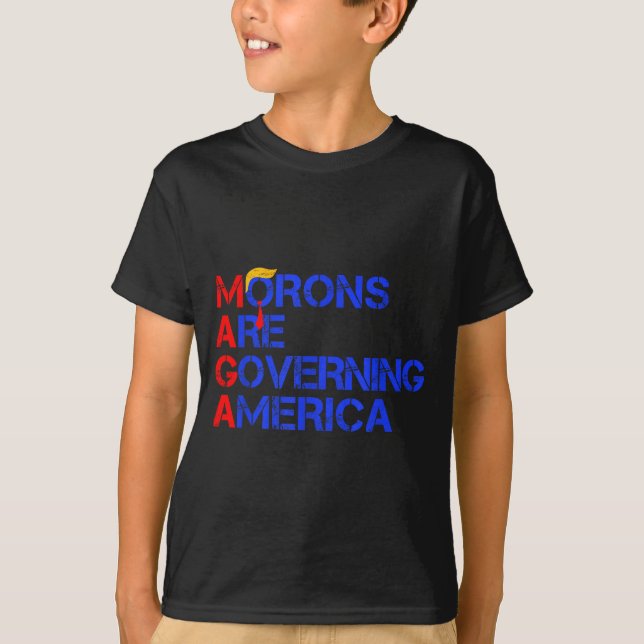 Camiseta Morons Are Governing America Funny Trump 2024  (Frente)