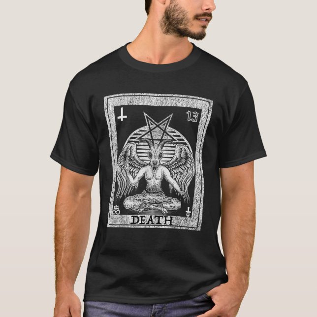 Camiseta Morte Oculto Satanás Cabeça de Bode Carta de Tarot (Frente)