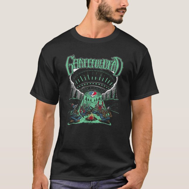 Camiseta Mortos Gratos Esqueletos e Aliens Acampando Banda (Frente)