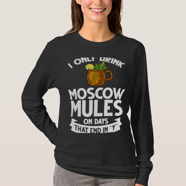 Camiseta Moscou Recebe Lâmpadas de Cobre Bebem (Frente)