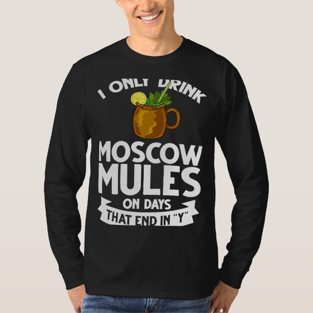 Camiseta Moscou Recebe Lâmpadas de Cobre Bebem (Frente)