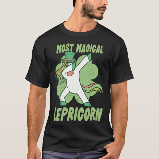 Camiseta Most Magical Lepricorn  St Patrick s Day Dabbing U (Frente)