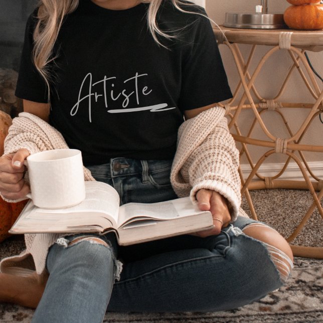 Camiseta Mot Artiste sur fond rouge et blanc (Criador carregado)