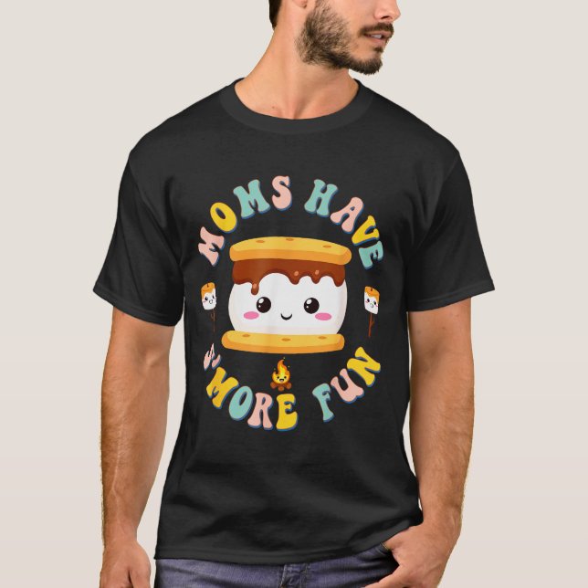 Camiseta Mothers Camng Kawaii Smores Moms Have S'more Fun C (Frente)