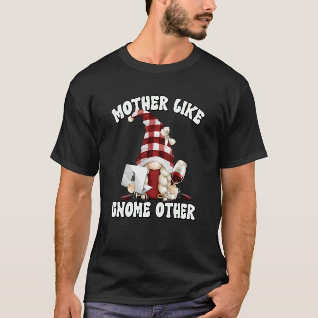 Camiseta Mothers Day Wine Gnome Graphic For Women And Wine  (Frente)