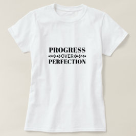 Camiseta Motivação de Progresso em vez de Perfeição Crescim