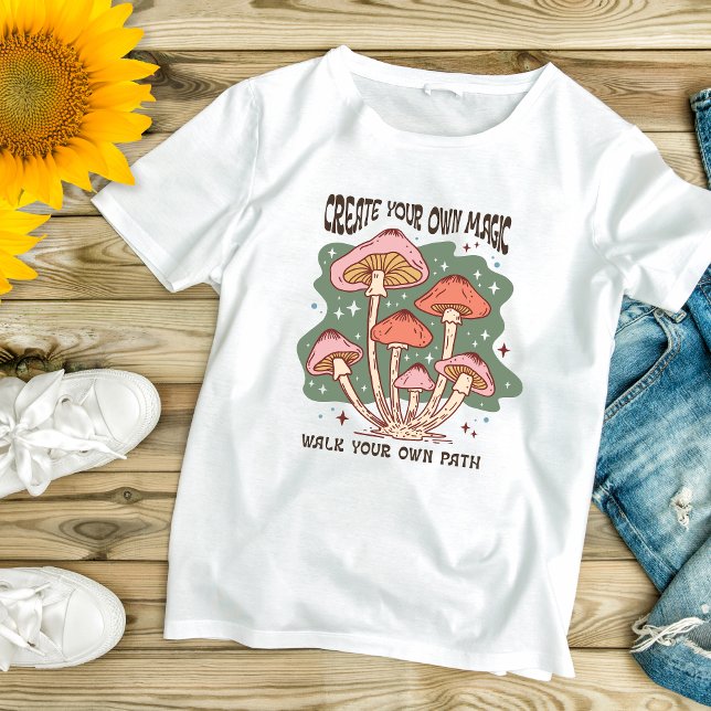 Camiseta Motivação Inspiracional Boho Mushroom (Boho Trendy Create Your Own Magic, Walk Your Own Path, Inspirational Motivational Women's T-shirt)