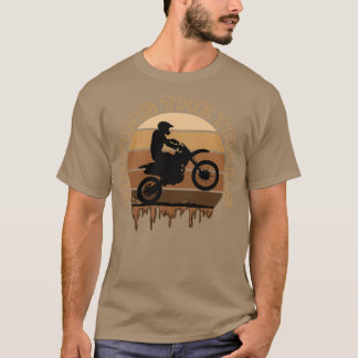 Camiseta Motociclo estacionando os trilhos