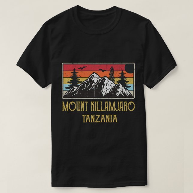 Camiseta Mount Kilimanjaro Tanzania Vintage Retro Climbing  (Frente do Design)