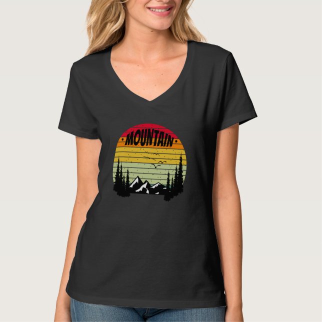 Camiseta Mountain and Forest Scene Silhouette  52 (Frente)