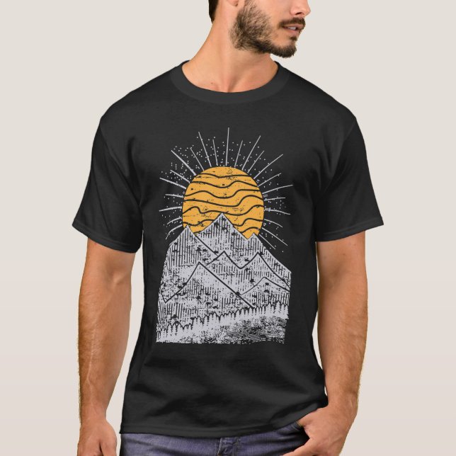 Camiseta Mountain Hiking Hill Sunset Adventure Cam (Frente)