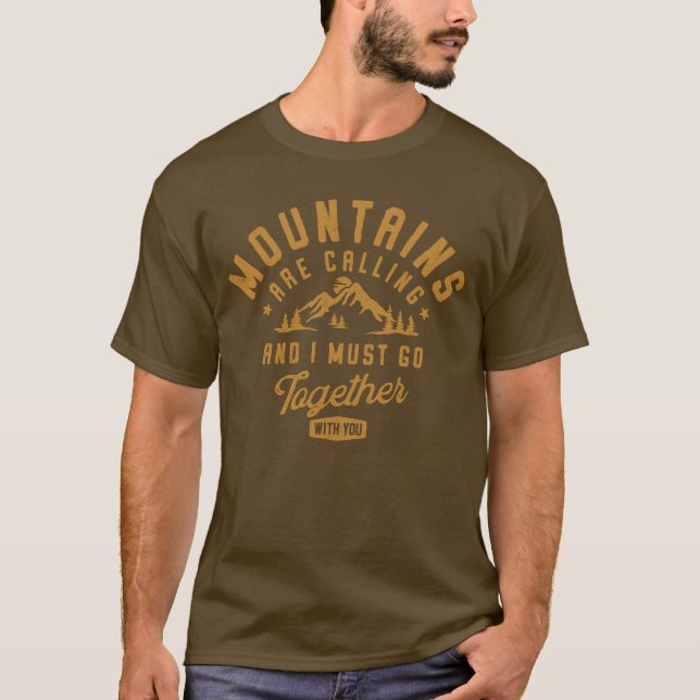 Camiseta Mountains Are Calling Together Unique Vintage Tee  (Frente)