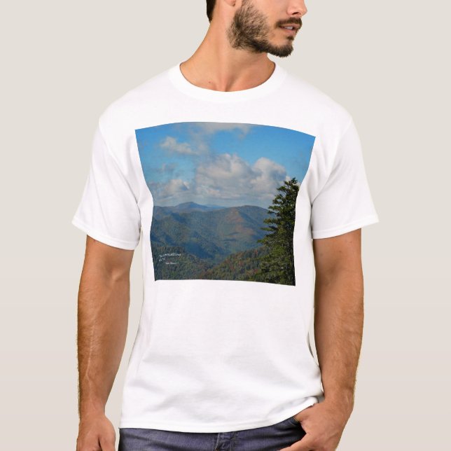 Camiseta Mtns fumarento: Mtns está chamando… John Muir (Frente)
