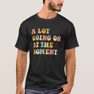 Camiseta Muita Coisa Acontecendo No Momento Lantejoula, Cit