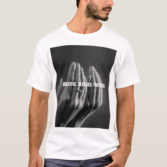 Camiseta Muito. Abençoado.focsued  (Frente)