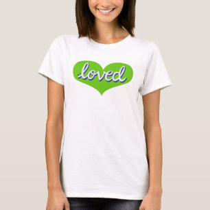 Camiseta MUITO AMADO - Coração de amor verde -