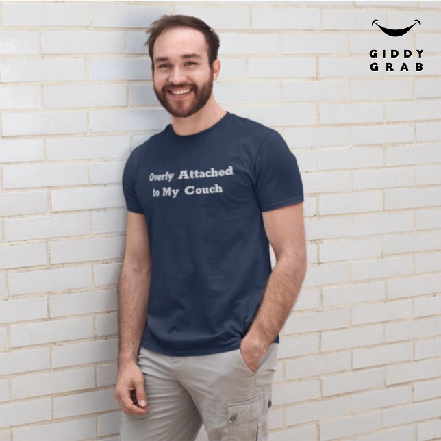 Camiseta Muito anexado à minha citação de personagem engraç (Criador carregado)