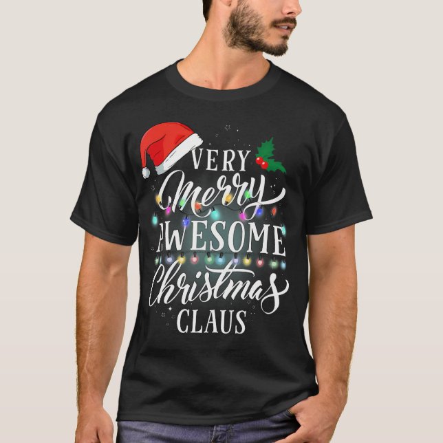 Camiseta Muito Feliz. Incrível Natal Claus (Frente)
