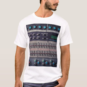 Camiseta Muitos botões do Mixer de Som Studio