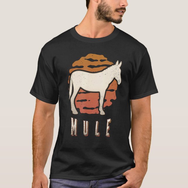 Camiseta Mule Vintage Retro Classic Animal Sunset (Frente)