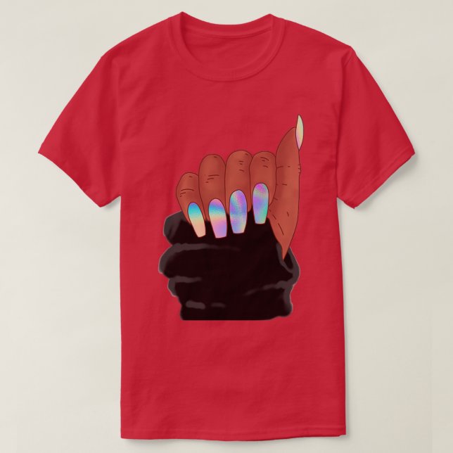 Camiseta Mulher afro munida de unhas holográficas (Frente do Design)