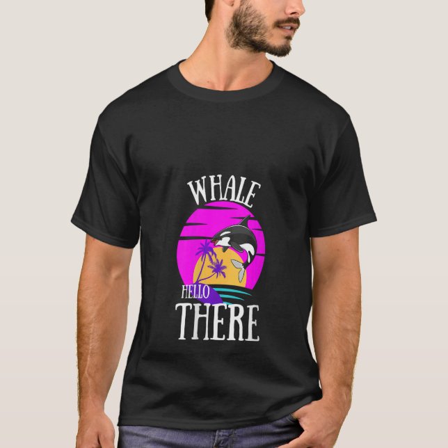 Camiseta Mulher Baleia Alô Ali Orca Retro V Neck (Frente)