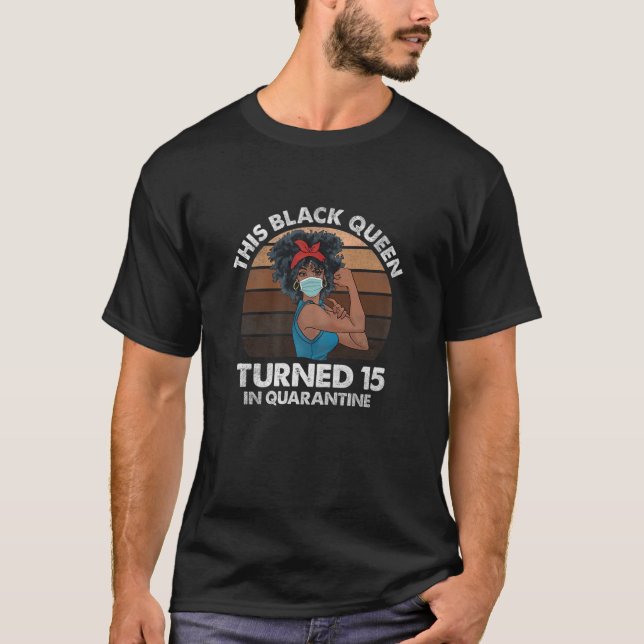 Camiseta Mulher Black Queen Transformou 15 Em Quarentena Bl (Frente)