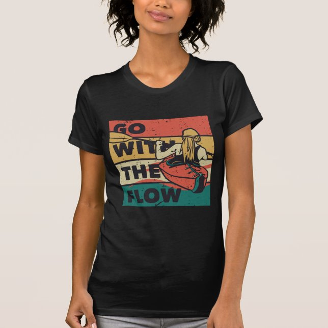 Camiseta Mulher Caiaqueira Segue o Fluxo Esportes (Frente)