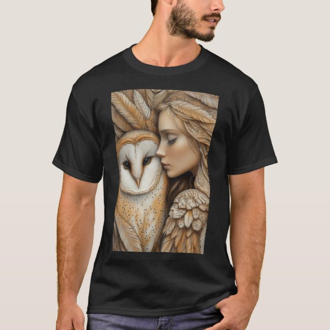 Camiseta Mulher e Coruja em Penas (Frente)
