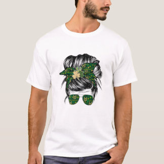Camiseta Mulher Green Messy Bun Shamrock Irish Leprechaun S