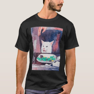 Camiseta Mulher gritando na mesa janta meme dank meme