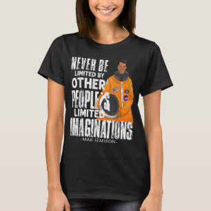 Camiseta Mulher: Mae Jemison - Astronauta Negra Americana