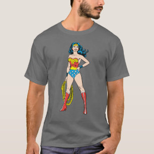 Camiseta Mulher Maravilha em pé
