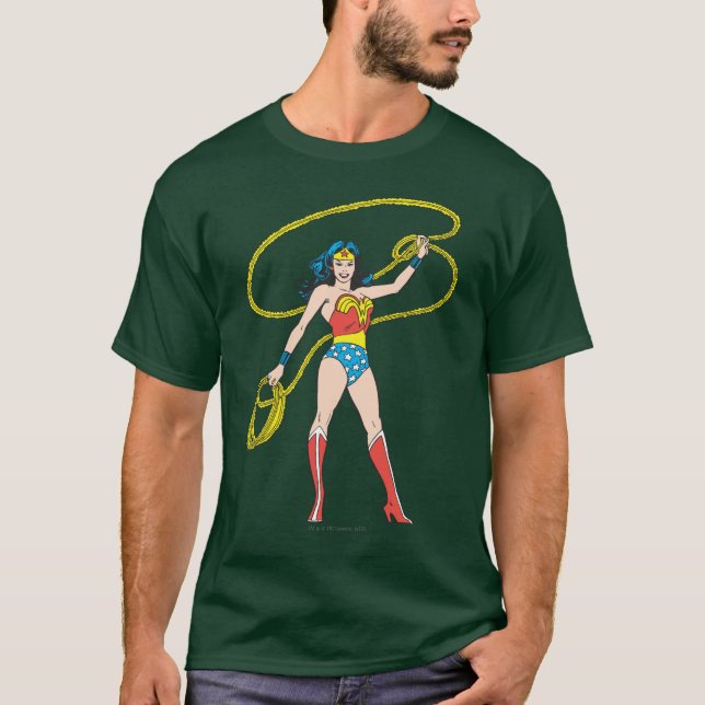 Camiseta Mulher Maravilha em pé com Laço (Frente)
