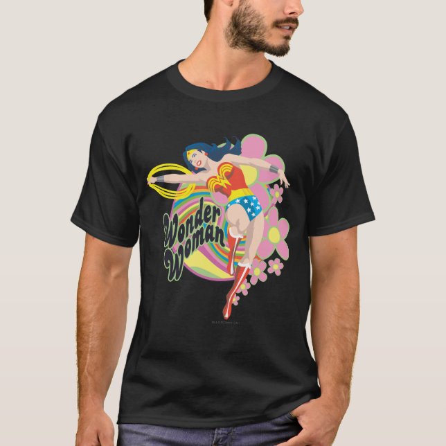 Camiseta Mulher Maravilha Flores Retro (Frente)