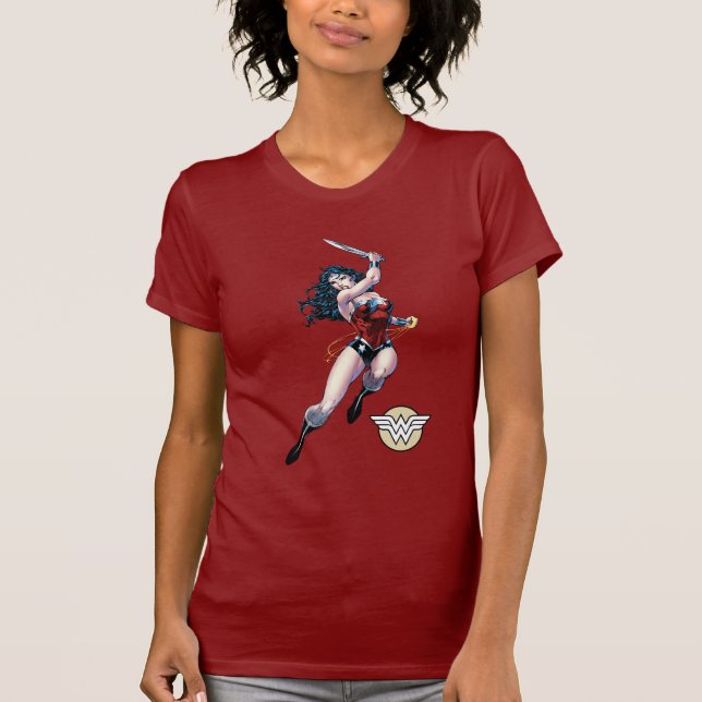 Camiseta Mulher Maravilha Nadando Espada (Frente)