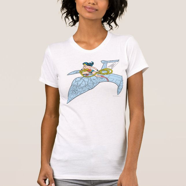 Camiseta Mulher Maravilha no Espaçonave (Frente)