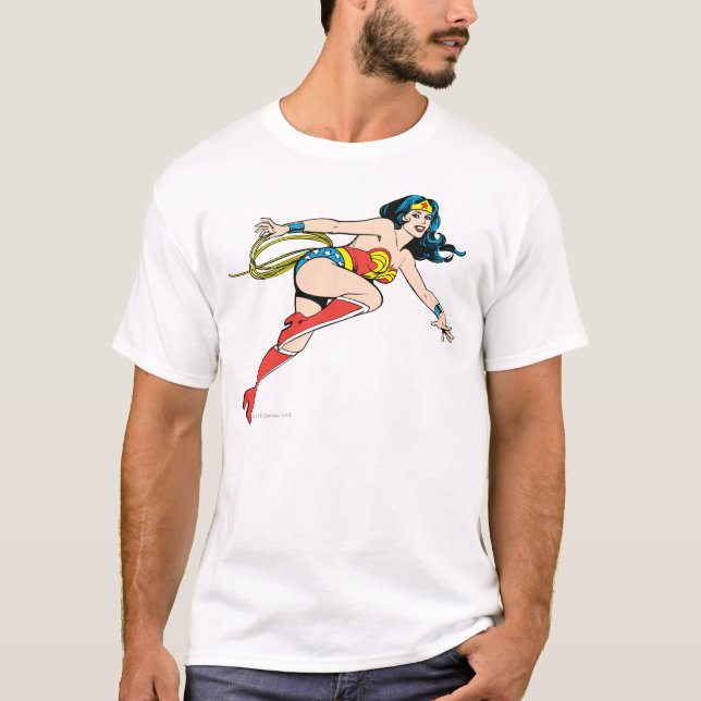 Camiseta Mulher Maravilha Salta à Direita (Frente)