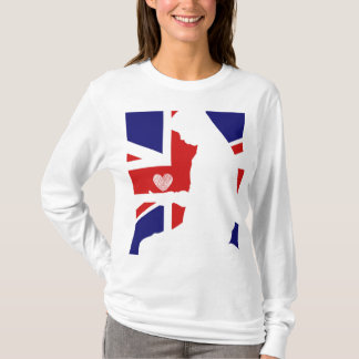 Camiseta Mulher muçulmana de Union Jack rezando de coração 