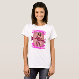 Camiseta Mulher muscular com efeitos e slogan