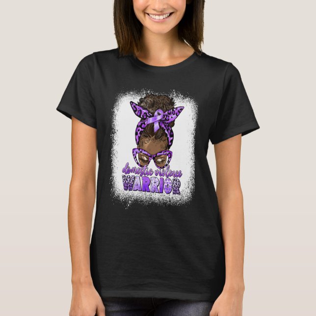 Camiseta Mulher Negra Guerreira da Violência Doméstica Afro (Frente)